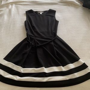 Black and white dress size 6P